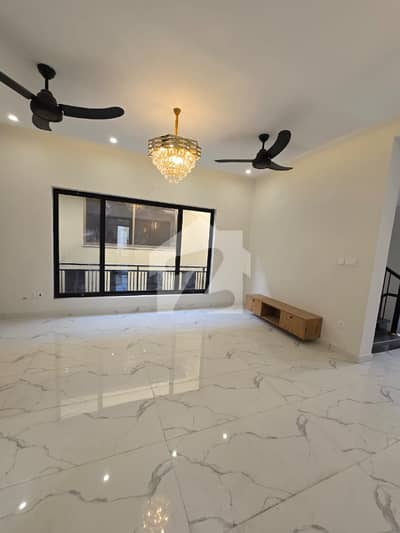 10 Marla Luxury Double Storey House For Sale in Gulberg Residencia H Block Near D Markaz Islamabad 10 Marla Luxury Double Storey House For Sale in Gulberg Residencia H Block Near D Markaz Islamabad