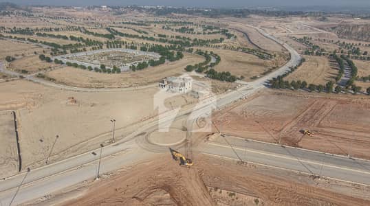 Smart Investors Alert 1 Kanal B3 Plot Near Marina Commercial