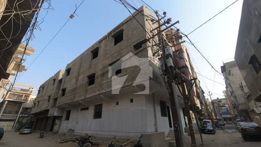 Flat For Sale 950 Square Feet