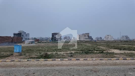 20 Marla Ready To Build Plot At Main Boulevard At Investor Price For Sale