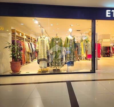 ڈی ایچ اے ڈیفینس فیز 2 ڈی ایچ اے ڈیفینس,اسلام آباد میں 1 مرلہ Studio دکان 75.0 لاکھ میں برائے فروخت۔