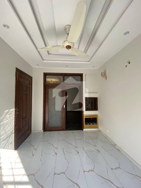 1 Kanal Upper Portion For Rent 1 Kanal Upper Portion For Rent