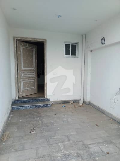 بحریہ آرچرڈ فیز 4 ۔ بلاک جی 5 بحریہ آرچرڈ فیز 4,بحریہ آرچرڈ,لاہور میں 3 کمروں کا 5 مرلہ مکان 1.3 کروڑ میں برائے فروخت۔