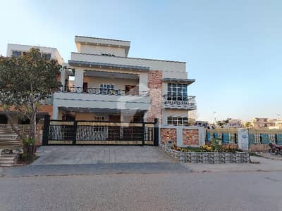 جی ۔ 14/3 جی ۔ 14,اسلام آباد میں 14 مرلہ رہائشی پلاٹ 4.35 کروڑ میں برائے فروخت۔