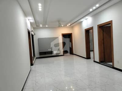 G10/2 Brand New Upper Portion 3 Bed
