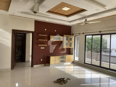 Brand New independent upper portion 4bed 4bath 2carr parking Vip location