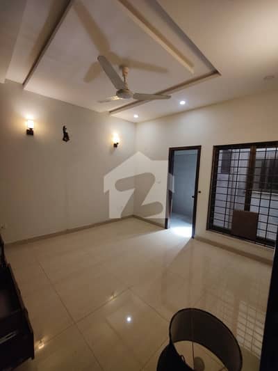 G9/1 Upper Portion 3 Bed 3 Bath