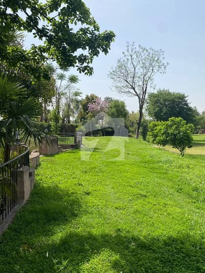 آرچرڈ سکیم اسلام آباد میں 6 کمروں کا 20 کنال فارم ہاؤس 11.0 ارب میں برائے فروخت۔