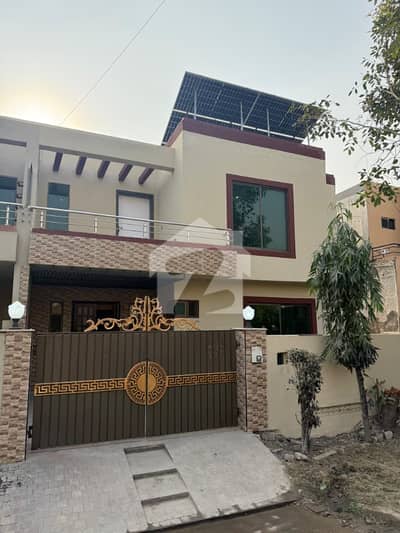Modern Design Renovated 6.5 Marla House For Sale of Hot Location Of Green City Lahore