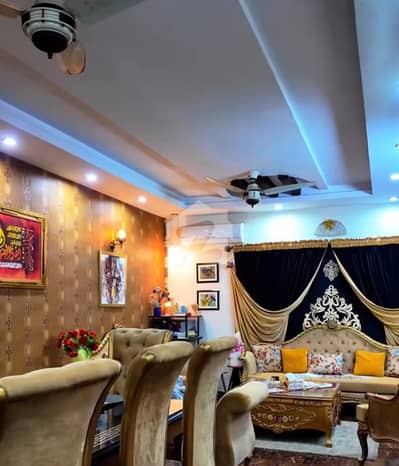 ڈی ایچ اے فیز 2 ڈیفنس (ڈی ایچ اے),لاہور میں 4 کمروں کا 10 مرلہ مکان 5.27 کروڑ میں برائے فروخت۔