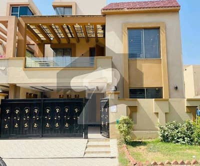 A BEAUTIFUL 8 MARLA HOUSE FOR SALE IN ALI BLOCK SECTOR B BAHRIA TOWN LAHORE