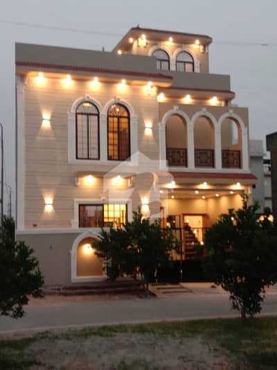 5.75 Marla Brand New Corner House For Sale In Park View City Platinum Block