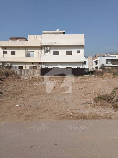 8 Marla Residential Plot Available For Sale Located D-12-4 ISBD
