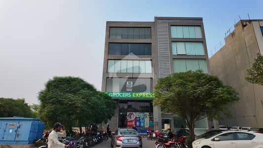Prime Location DHA Phase 5 - Block B Building Sized 8 Marla Floor Is Available