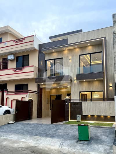 4 Marla Luxury House For Sale Near To Markaz Family Park