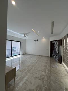 Luxury Upper Portion For Rent Near To Markaz And Family Park