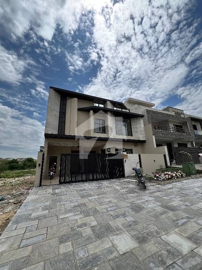 10 Marla Brand New House On Prime Location Available For Sale