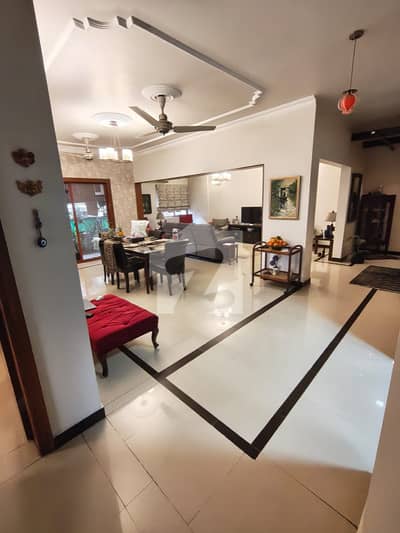 LUXURY 3 BED APARTMENT FOR SALE IN FALAK TOWER