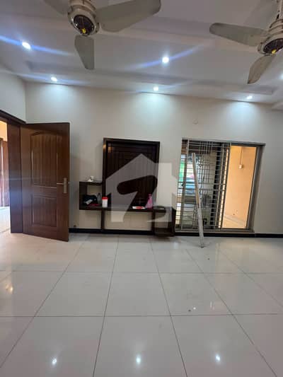 10 Marla Upper Portion for Rent