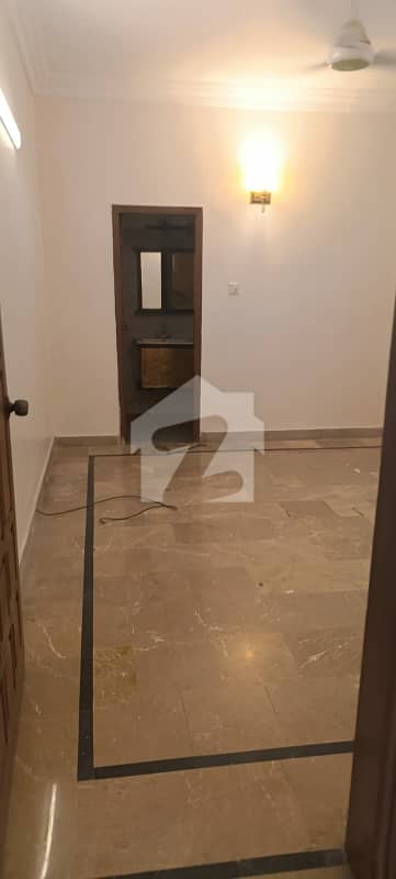 Ground Floor Apartment For Sale In Clifton Block 2