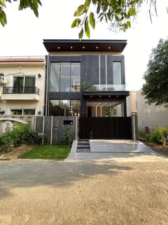 5 Marla Modern Luxury House For Sale In Paragon City, Lahore