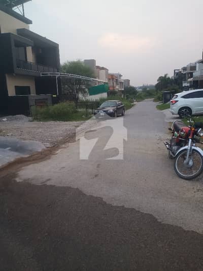 Top Location 14 Marla Plot For Sale In Sector D-12