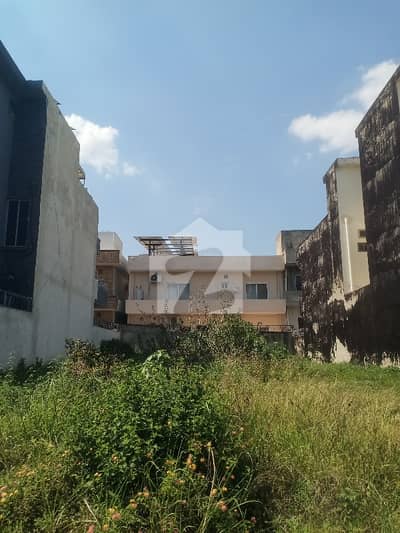14 Marla Beautiful Location Park Face Plot For Sale In Sector D-12/3