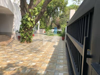 2 KANAL FULLY FURNISHED HOUSE FOR SALE 2 KANAL FULLY FURNISHED HOUSE FOR SALE