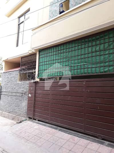 پارک روڈ اسلام آباد میں 5 کمروں کا 5 مرلہ مکان 2.9 کروڑ میں برائے فروخت۔ پارک روڈ اسلام آباد میں 5 کمروں کا 5 مرلہ مکان 2.9 کروڑ میں برائے فروخت۔