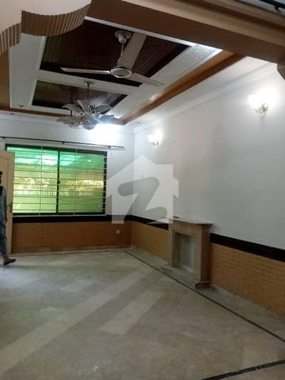12 Marla Beautiful Ground Portion In Pwd Block-B Near KFC For Rent