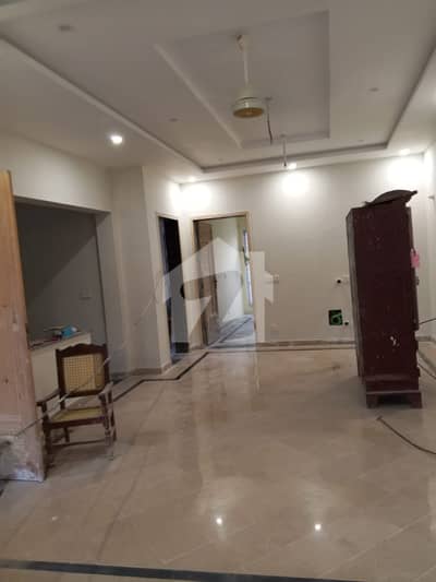 ایل ڈی اے ایوینیو ۔ بلاک ڈی ایل ڈی اے ایوینیو,لاہور میں 2 کمروں کا 10 مرلہ زیریں پورشن 65.0 ہزار میں کرایہ پر دستیاب ہے۔ ایل ڈی اے ایوینیو ۔ بلاک ڈی ایل ڈی اے ایوینیو,لاہور میں 2 کمروں کا 10 مرلہ زیریں پورشن 65.0 ہزار میں کرایہ پر دستیاب ہے۔