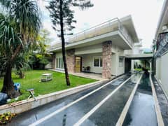 Beautiful House Available For Rent On Prime Location Beautiful House Available For Rent On Prime Location