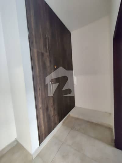F-10/4 Beautiful 5 Bedroom House Very Reasonable Rent