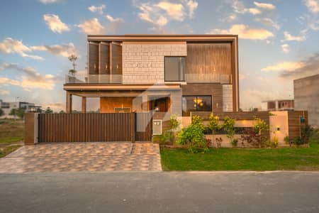 1 Kanal Modern Design House For Sale Hot Location in DHA PHASE 6