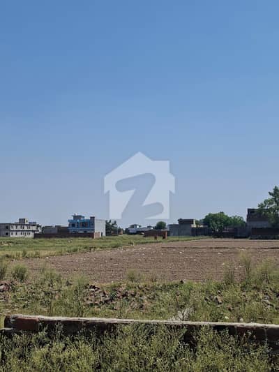 18 Marla Residieltal Plot is Available Hundal Road Sialkot