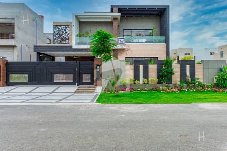 1 Kanal Modern Design House For Sale Good Location In DHA PHASE 6