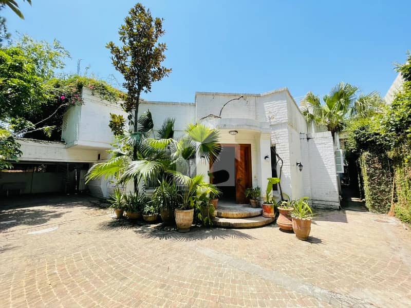 Fully Furnished Antique House In F-7 Fully Furnished Antique House In F-7