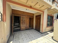 25x40 Used Neat And Clean House Available For Sale In G-13/1 Islamabad 25x40 Used Neat And Clean House Available For Sale In G-13/1 Islamabad