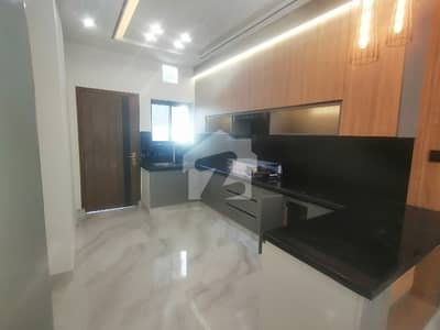 A Spacious Prime Location 6 Marla House In Shalimar Colony