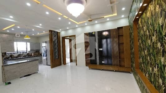 3200 Square Feet House In Faisal Hills For Sale At Good Location