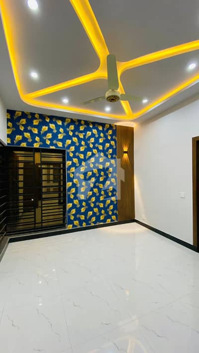 5 Marla Beautiful Neat And Clean Lower Portion With Gas Available For Rent In Bahria Town Lahore 5 Marla Beautiful Neat And Clean Lower Portion With Gas Available For Rent In Bahria Town Lahore