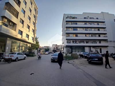 المرتضی کمرشل ایریا ڈی ایچ اے فیز 8,ڈی ایچ اے ڈیفینس,کراچی میں 3 کمروں کا 7 مرلہ فلیٹ 4.5 کروڑ میں برائے فروخت۔ المرتضی کمرشل ایریا ڈی ایچ اے فیز 8,ڈی ایچ اے ڈیفینس,کراچی میں 3 کمروں کا 7 مرلہ فلیٹ 4.5 کروڑ میں برائے فروخت۔