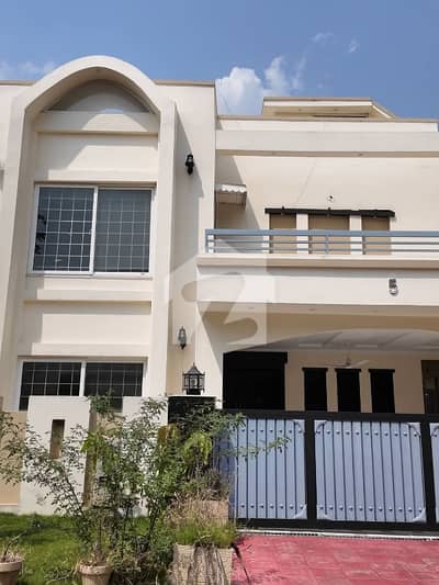 بحریہ انکلیو - سیکٹر اے بحریہ انکلیو,بحریہ ٹاؤن,اسلام آباد میں 5 کمروں کا 10 مرلہ مکان 5.5 کروڑ میں برائے فروخت۔ بحریہ انکلیو - سیکٹر اے بحریہ انکلیو,بحریہ ٹاؤن,اسلام آباد میں 5 کمروں کا 10 مرلہ مکان 5.5 کروڑ میں برائے فروخت۔