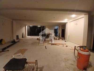 بخاری کمرشل ایریا ڈی ایچ اے فیز 6,ڈی ایچ اے ڈیفینس,کراچی میں 8 مرلہ Studio دفتر 4.0 لاکھ میں کرایہ پر دستیاب ہے۔