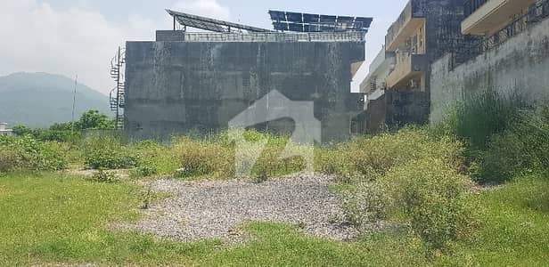 50X90 SUN FACING NEAR PARK PLOT FOR SALE