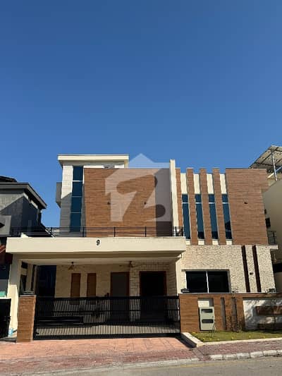 بحریہ انکلیو بحریہ ٹاؤن,اسلام آباد میں 7 کمروں کا 1 کنال مکان 12.5 کروڑ میں برائے فروخت۔ بحریہ انکلیو بحریہ ٹاؤن,اسلام آباد میں 7 کمروں کا 1 کنال مکان 12.5 کروڑ میں برائے فروخت۔