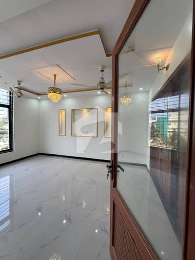 25X40 BRAND NEW HOUSE FOR SALE SINGLE/DOUBLE UNIT
