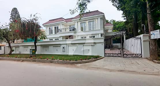 Luxury Brand New House Available For Rent In F-8 Luxury Brand New House Available For Rent In F-8