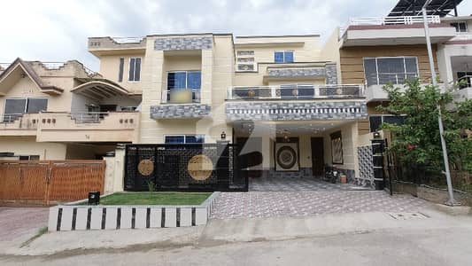 Spacious Prime Location House Is Available For Sale In Ideal Location Of Jinnah Gardens Phase 1
