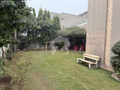 32 Marla Used Modern Design 6 Bed Room Bungalow For Sale At Prime Location Of DHA Lahore Near To Park Masjid & Commercial Market